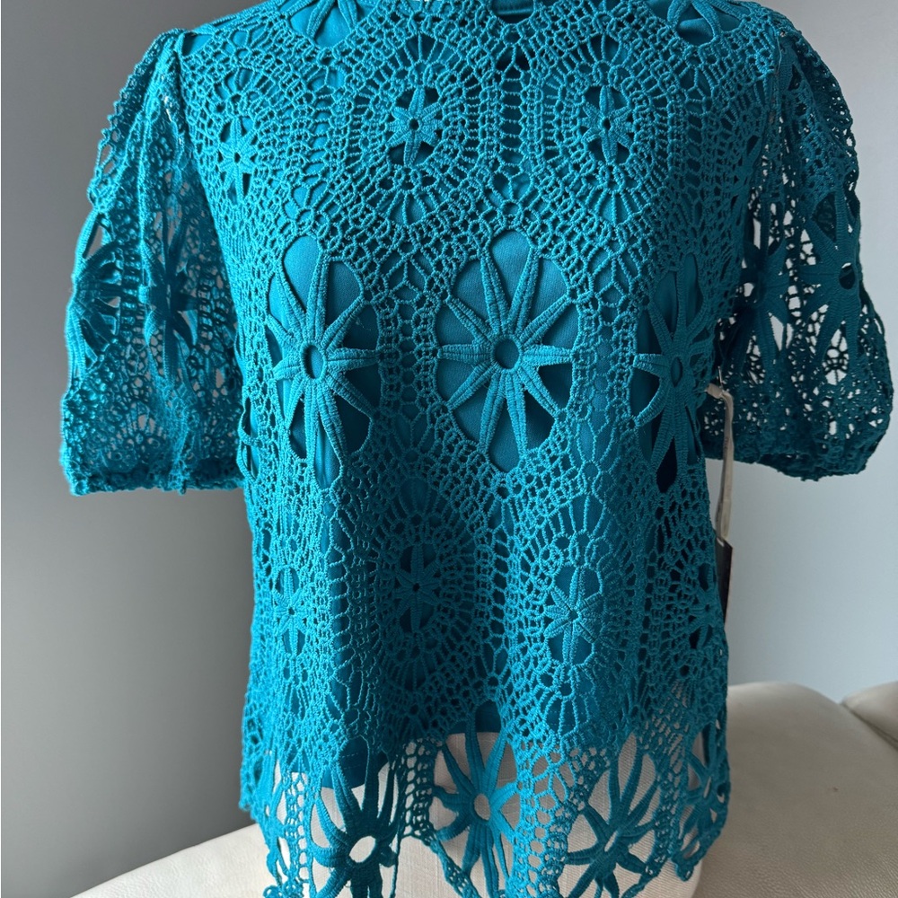 Pinky Turquoise Crochet Lace Top